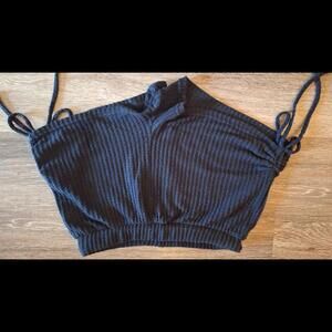 Stylish Black Cropped Top by Style Rack - Size Small